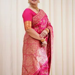 Snofi Creation Floral Zari Kanjeevaram Saree image 4