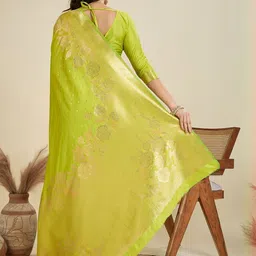 KALINI Floral Zari Silk Blend Heavy Work Kanjeevaram Saree image 2