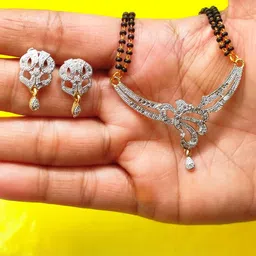 DIVYANSHI COLLECTION Brass Silver Silver Jewellery Set image 4