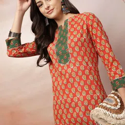 Anouk Floral Printed Pure Cotton Kurta With Trousers image 5