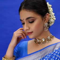 CANIZZARO Woven Design Zari Silk Blend Banarasi Saree image 3