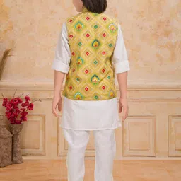 Ministitch Boys Regular Kurta with Trousers image 4