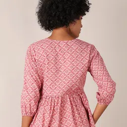 LIMEROAD Women Floral Print Cotton Top image 2