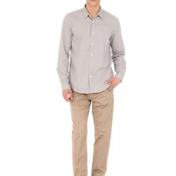 GUESS Men Micro Checked Spread Collar Pure Cotton Casual Shirt image 4