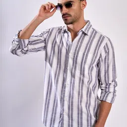 Bene Kleed Men Vertical Striped Spread Collar Pure Cotton Casual Shirt-image-36
