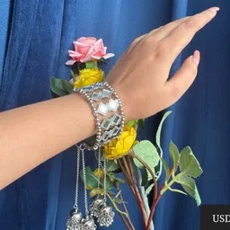 ISLANA Circular Drop Earrings image 2