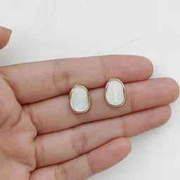 FindHerFavorite Gold-Plated Oval Shaped Studs image 3