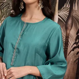 Sangria Women Thread Work and Sequin Detail Flared Sleeves Kurta image 3