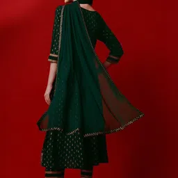 QUEENSFAB Ethnic Motifs Yoke Design Panelled Gotta Patti Kurta With Trousers & Dupatta image 3