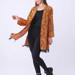 Qurvii Abstract Printed Longline Open Front Shrug image 4