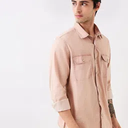 SPYKAR Men Relaxed Fit Spread Collar Solid Cotton Casual Shirt image 4