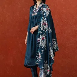 QSH Floral Yoke Design V-Neck Thread Work A-Line Kurta With Trousers & Dupatta image 3