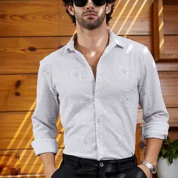 Campus Sutra Men Comfort Opaque Striped Casual Shirt-image-47