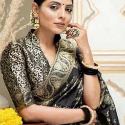 Yanthistore Ethnic Motifs Woven Design Zari Banarasi Saree With Unstitched Blouse Piece image 5