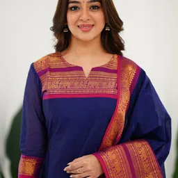 Shriyangan Women V-Neck Cotton A-Line Kurta image 3