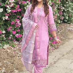 VredeVogel Women Floral Embroidered Regular Thread Work Kurta with Trousers & Dupatta-picture-23