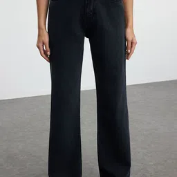 Trendyol Women No Fade Clean Look Regular Fit Jeans-picture-33