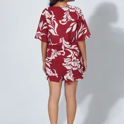 Fashfun Printed V Neck Shrug & Shorts image 2