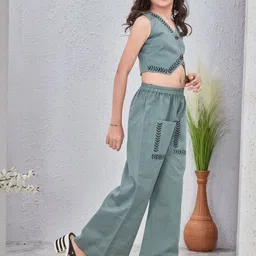 IRSIA Girls Sleeveless Leaf Block Print Cotton Co-Ords image 4