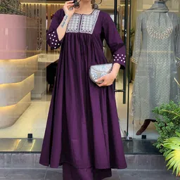 BAESD Women Embroidered Regular Thread Work Kurta with Palazzos image 5