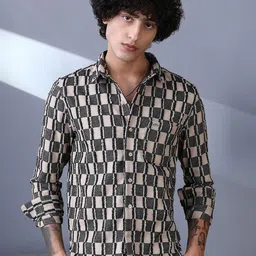Campus Sutra Men Comfort Fit Checked Spread Collar Cotton Casual Shirt-picture-15