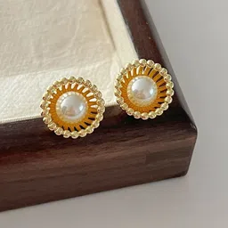 Just Lil Things Contemporary Studs Earrings-picture-27