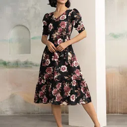 aask AASKWomen's Black Floral Crush Crepe Tiered Midi Length Dress image 2