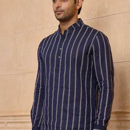Tasva Men Striped Mandarin Collar Kurta image 5