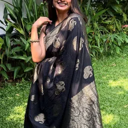 Lyzoo Ethnic Motifs Zari Silk Blend Saree image 5