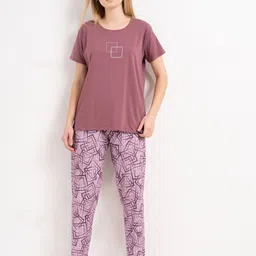 L&M Leisure and Moods Geometric Printed Cotton T-shirt And Pyjamas-image-53