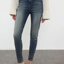Trendyol Women  Heavy Fade Jeans-picture-24