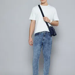 Flying Machine Men Relaxed Fit Mid-Rise Light Fade Stretchable Jeans image 5