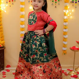 BownBee Girls Sequinned Ready to Wear Lehenga & Blouse With Dupatta image 4