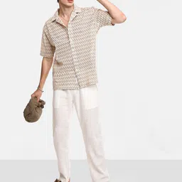 Campus Sutra Men Comfort Cuban Collar Geometric Printed Cotton Oversized Casual Shirt-picture-11