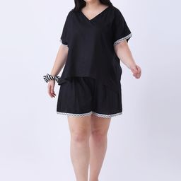 Qurvii+ V-Neck Top & Shorts Co-rds Set-picture-10