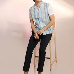 Campus Sutra Men Comfort Opaque Printed Casual Shirt-picture-21