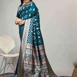 RATNAVALI Woven Design Zari Silk Blend Handloom Banarasi Saree image 3