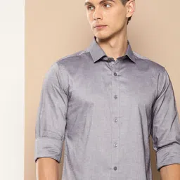 INVICTUS Pure Cotton Slim Fit  Iron free Casual Shirt-image-1