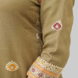 Tones-N-Shades Floral Embroidered Velvet Unstitched Dress Material-picture-29