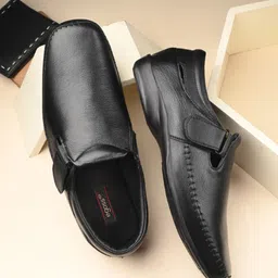 Egoss Men Textured Square Toe Leather Shoe-Style Sandals-picture-40