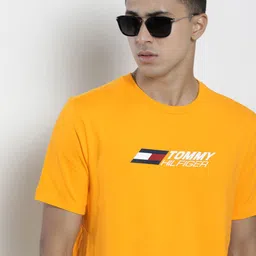 Tommy Hilfiger Men  Sustainable Brand Logo Printed Moisture Wicking Applique T-shirt-picture-21