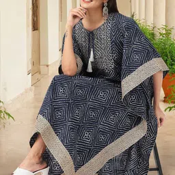 Ishin Women Bandhani Printed Cotton Kurta with Trousers-picture-15