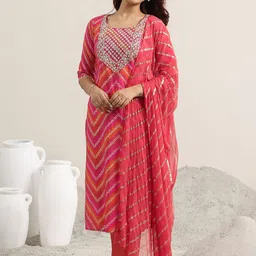 Libas Women Chevron Printed Kurta with Palazzo & Dupatta image 5