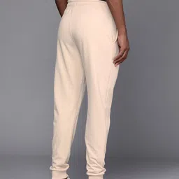 boohooMAN Men Mid-Rise Solid Regular Fit Joggers image 4