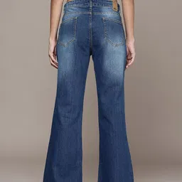 Roadster The Life Co. Women Flared Heavy Fade Stretchable Jeans image 5