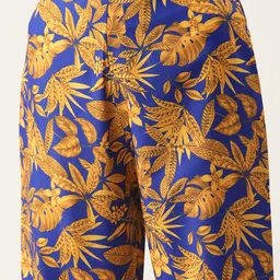 Sleek Italia Women Printed Tunic with Trousers image 4