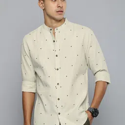 R.Code by The Roadster Life Co. Geometric Printed Casual Shirt image 4