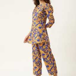 Sleek Italia Women Printed Tunic with Trousers image 2