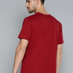 Alcis Men Typography Printed Sports T-shirt image 4