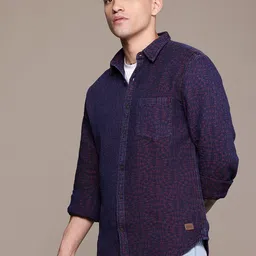 Roadster Men Self-Design Textured Casual Shirt image 3